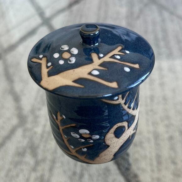 Japanese Tea Cup with Lid Ausen Plum Tree - Picture 8 of 9